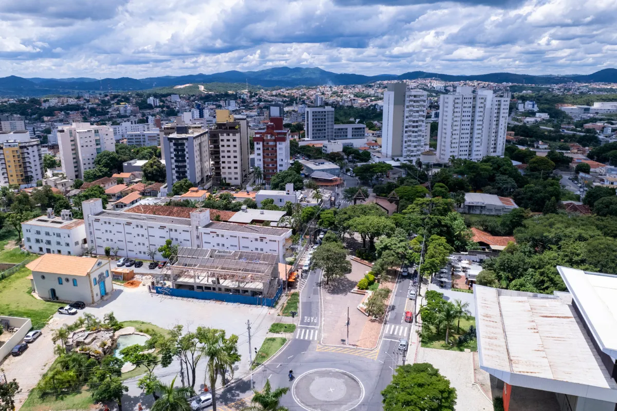 Betim MG — Polo Automotivo Stellantis, Refinaria REGAP e BR-381 Fernão Dias